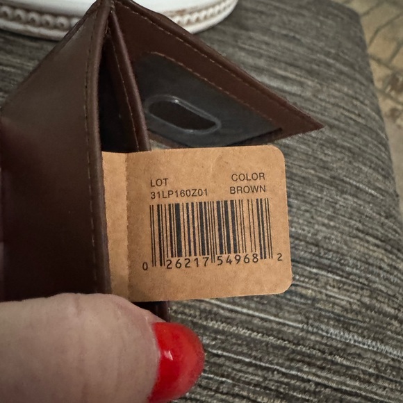 Levi’s wallet built in money clip - Picture 4 of 7